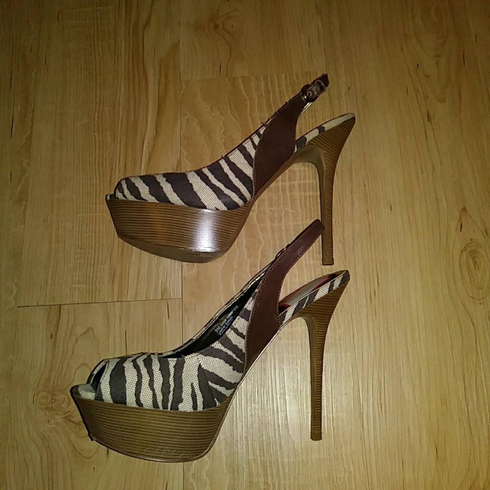 Sam Edelman Tiger King inspired platforms